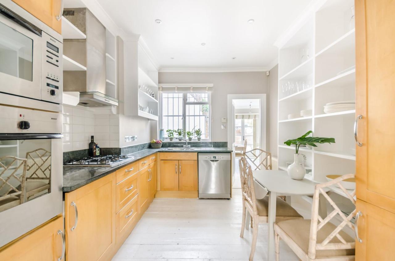 Joivy Elegant 2-Bed, 2 Bath Flat With Private Terrace In South Kensington, Close To Tube 伦敦 外观 照片